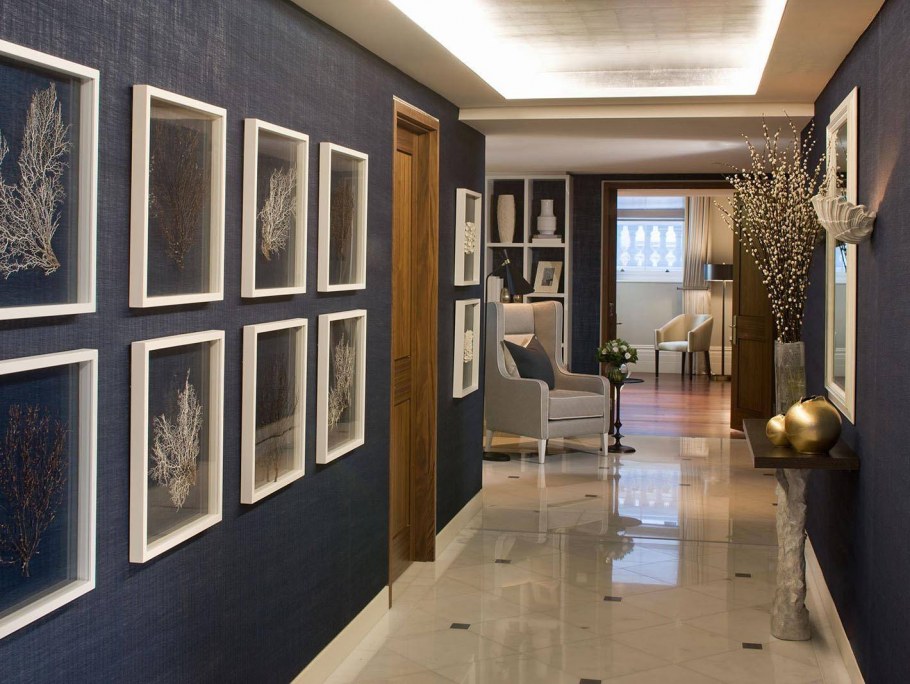 Интерьер холла общественного здания