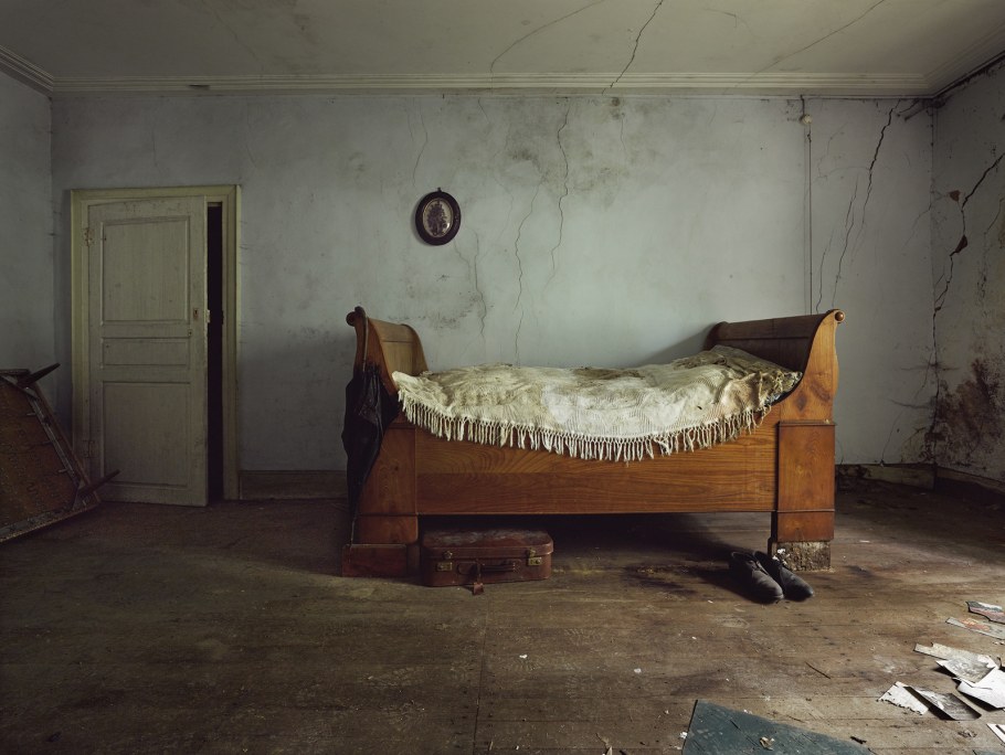 Заброшенная кровать