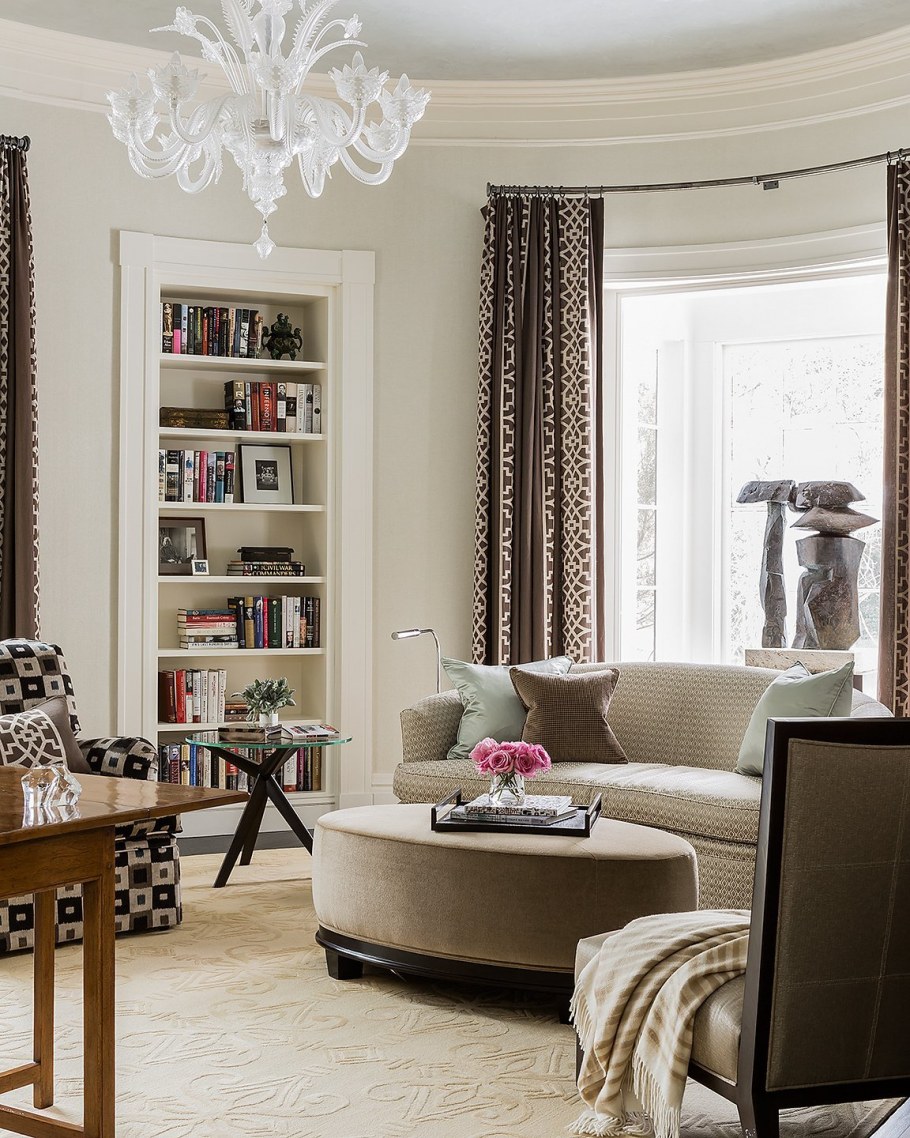 Гостиная в современном стиле с зонированием