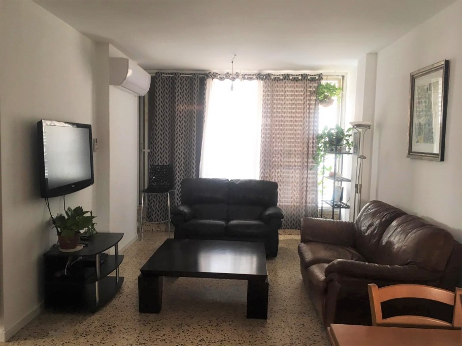 Студия на Монтажников 10