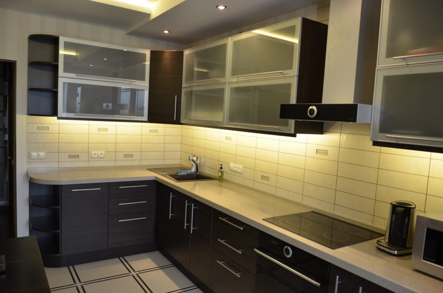 Кухонный гарнитур Тополь грей Шафран 1900