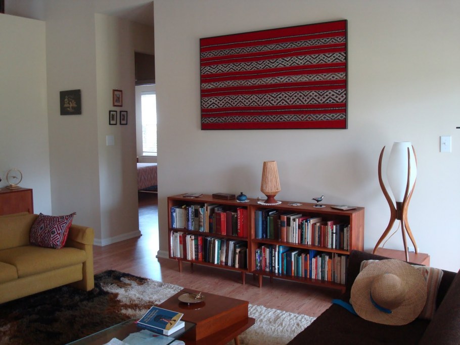 Крепление для ковра на стену