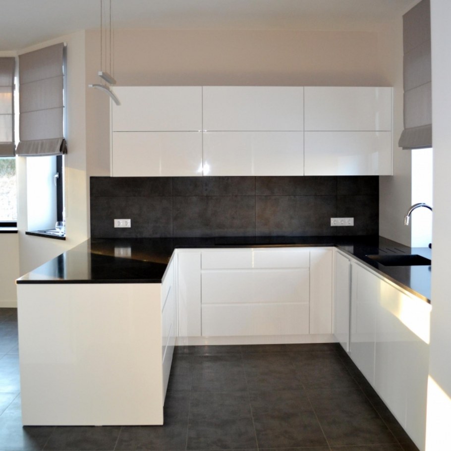 П-образный кухонный гарнитур