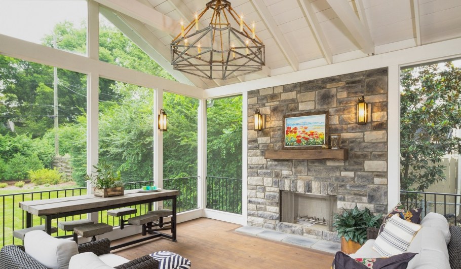 Патио в стиле Шале