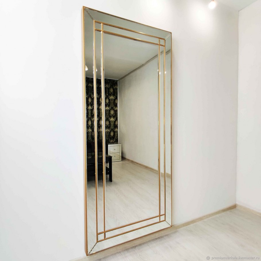 Прихожая с зеркалом в современном стиле