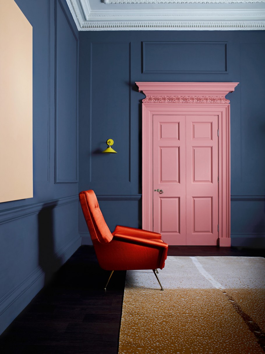 Синие двери в интерьере