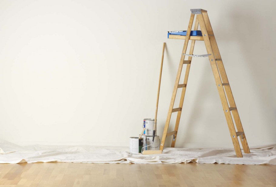 Стремянка для ремонта квартиры