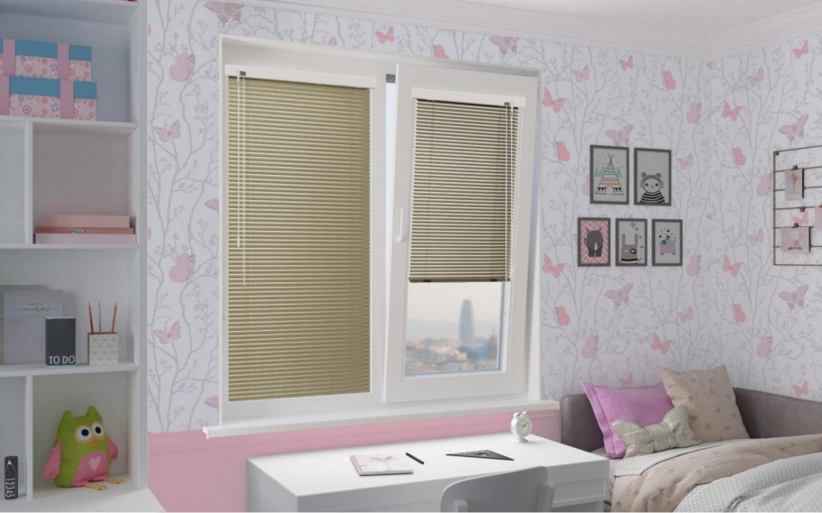 Горизонтальные жалюзи с электроприводом