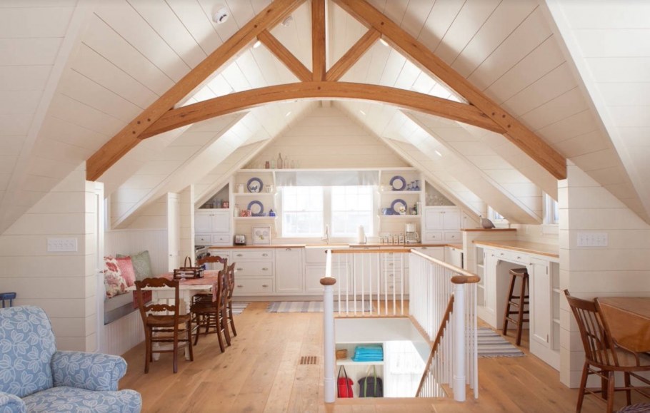 Отделка мансарды на даче