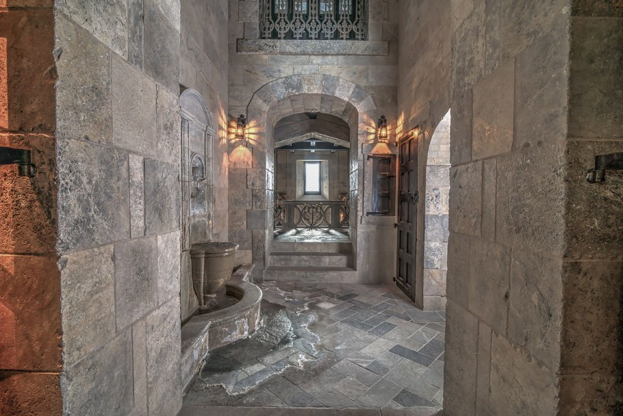 Stone Hall Castle Канада