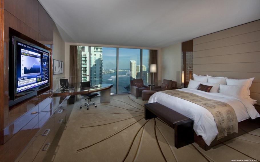 Отель «JW Marriott Marquis Miami» Brickell в Брикелле