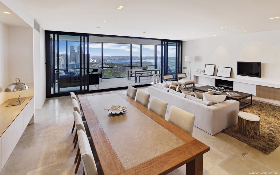 Гостиная с панорамными окнами