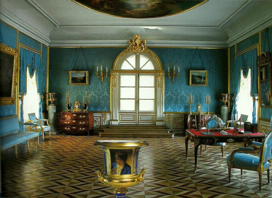 Петергоф большой дворец интерьеры