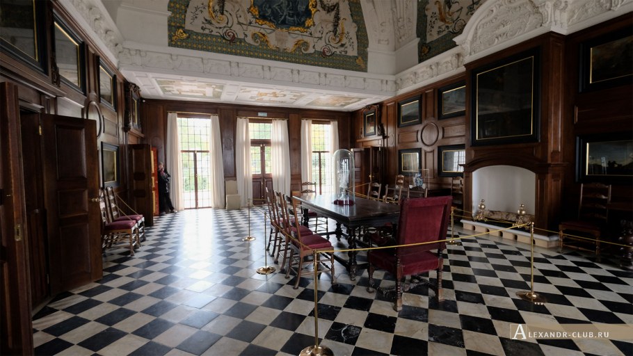 Дворец Монплезир интерьеры