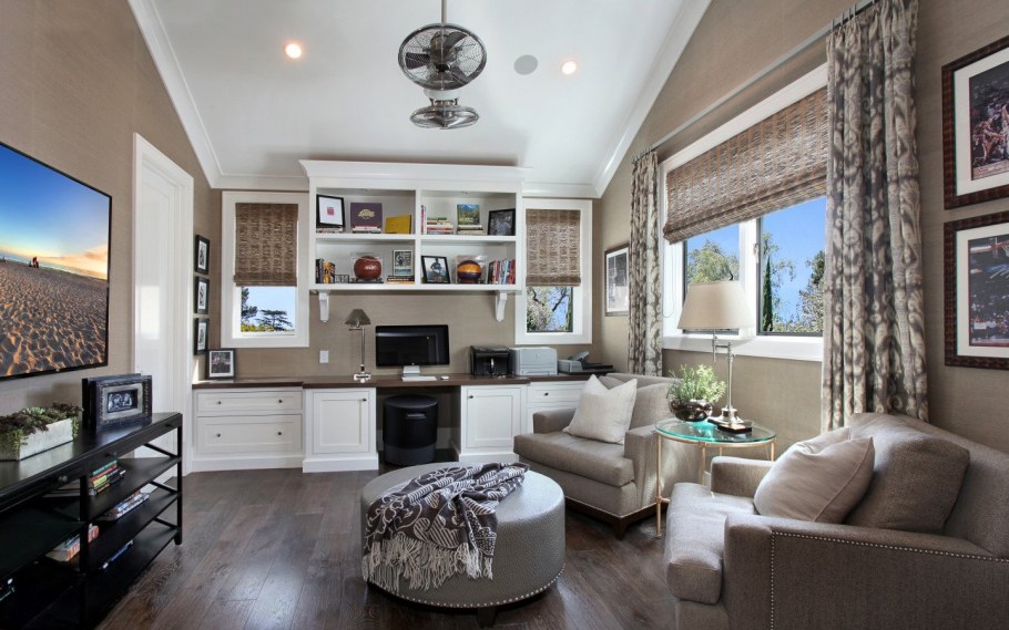 Римские шторы в интерьере гостиной