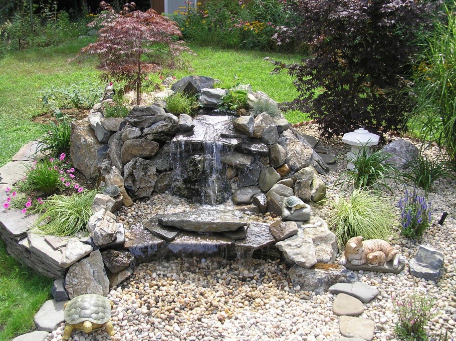 Альпийская горка из пластика