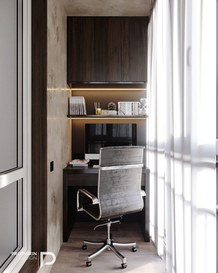 Компьютерный столик на балкон