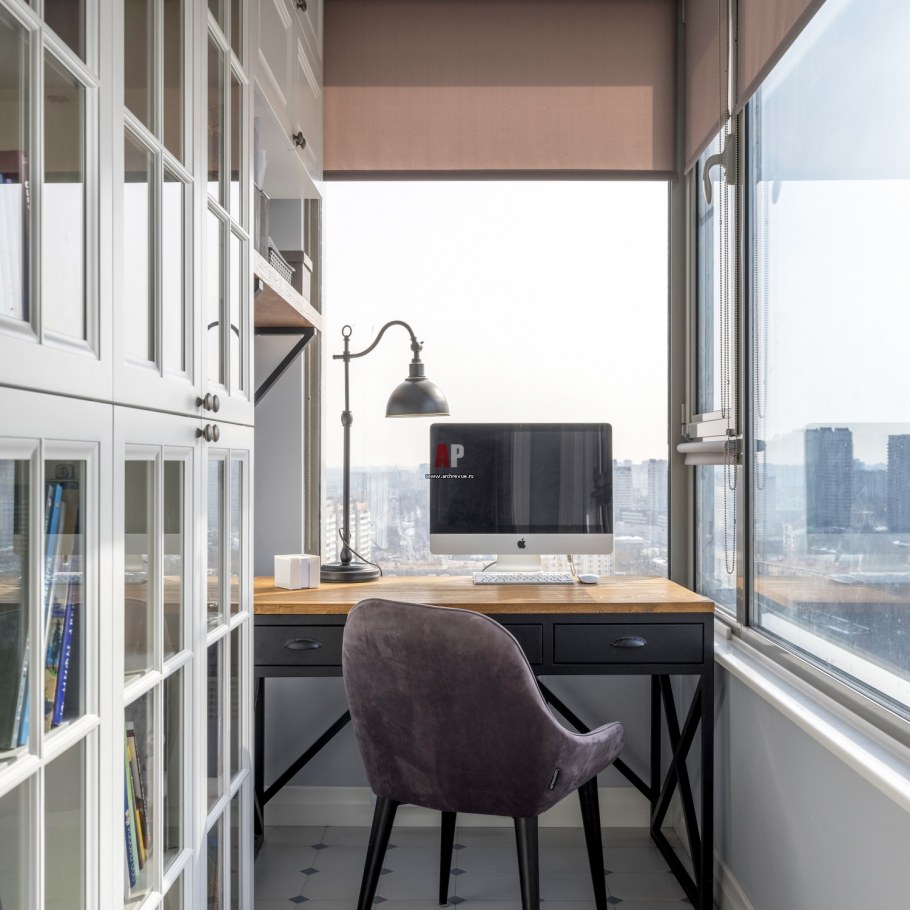 Рабочее место на балконе