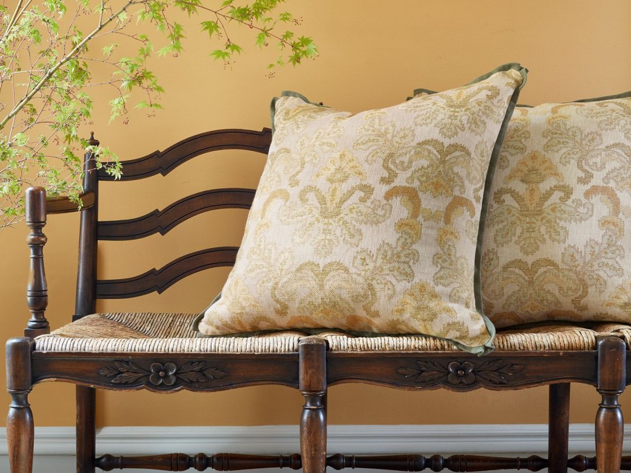 Декоративные подушки