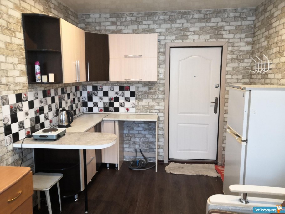 Кухня в комнате в общежитии