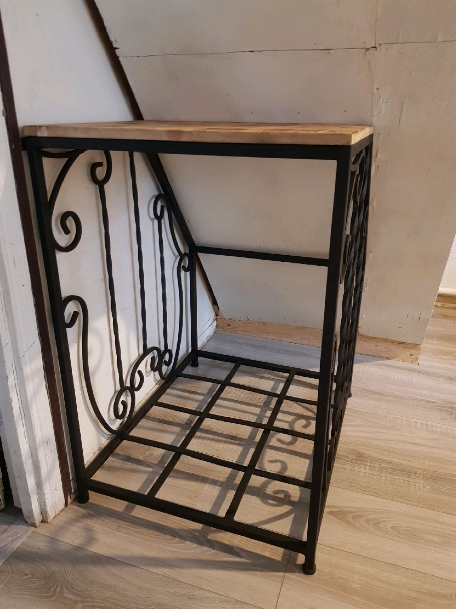 Дровница для дачи на улице