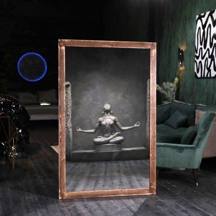 Сохры в напольном зеркале 2020