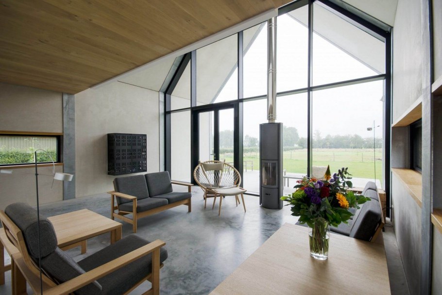 Дом-сарай в Голландии Barn House Eelderwolde