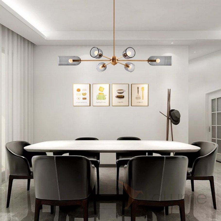 Светильник над обеденной зоной