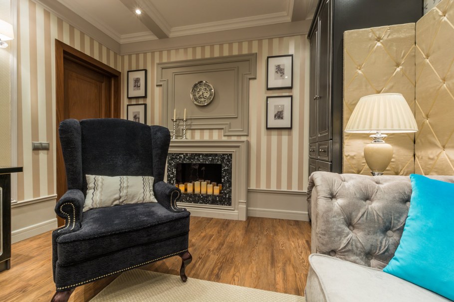 Классическая гостиная с камином
