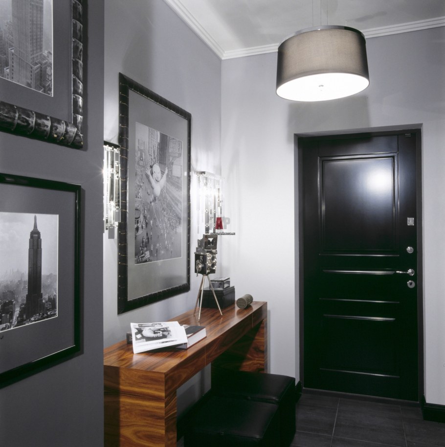 Узкий коридор в скандинавском стиле