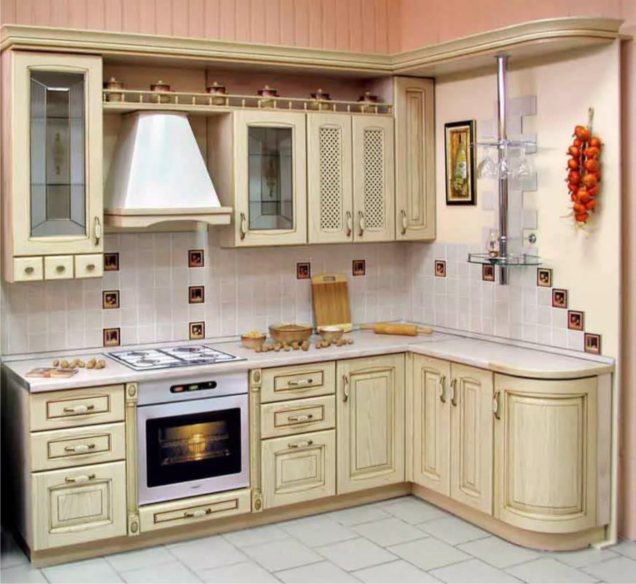 Кухонный гарнитур угловой классика