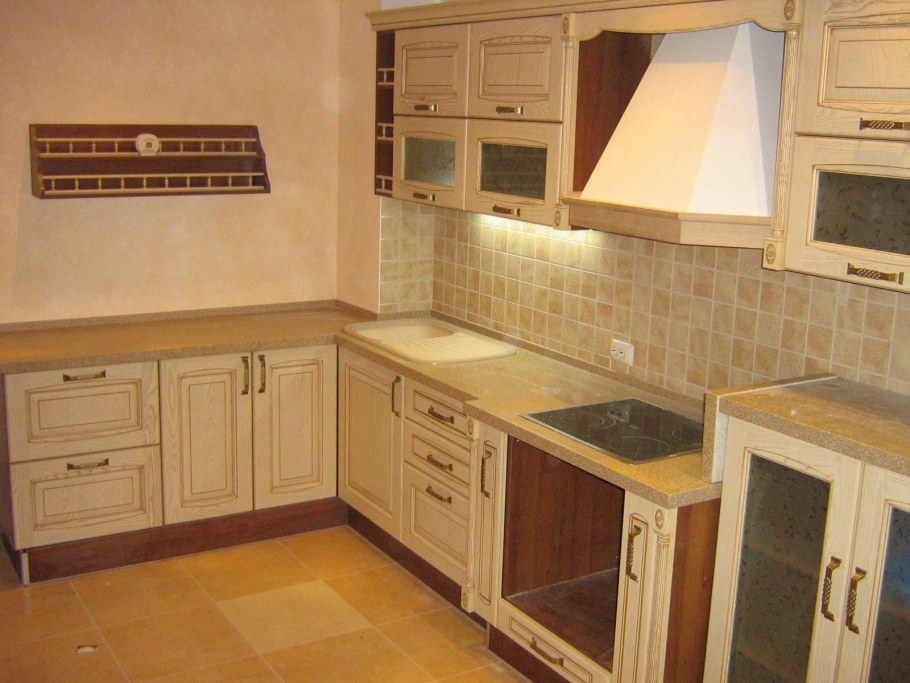 Столешница на кухонный гарнитур из массива