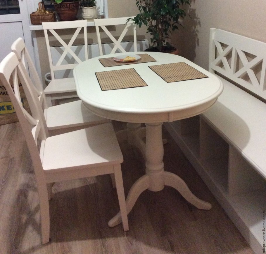 Обеденный уголок в стиле Прованс