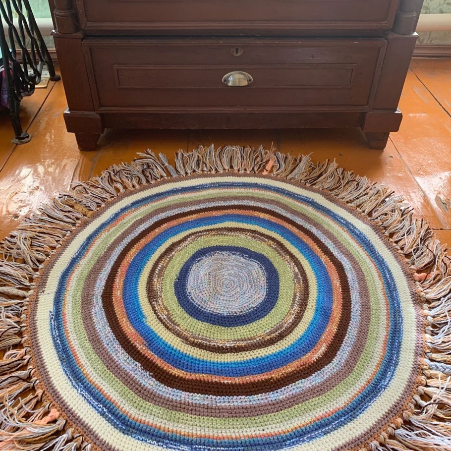 Круглый коврик