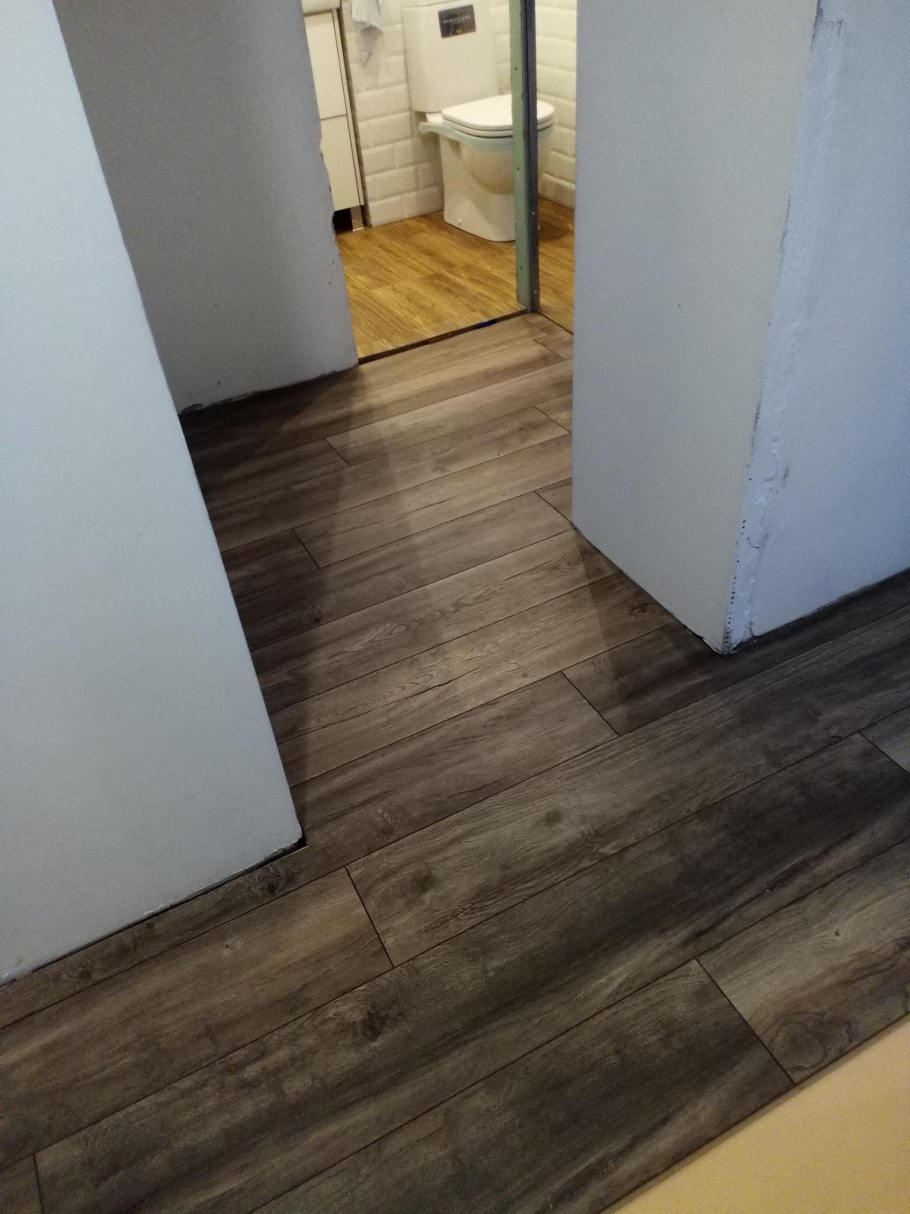 Ламинат без порогов на всю квартиру