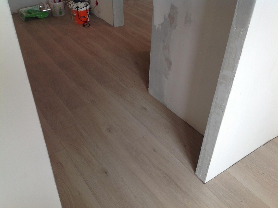 Укладка ламината единым контуром