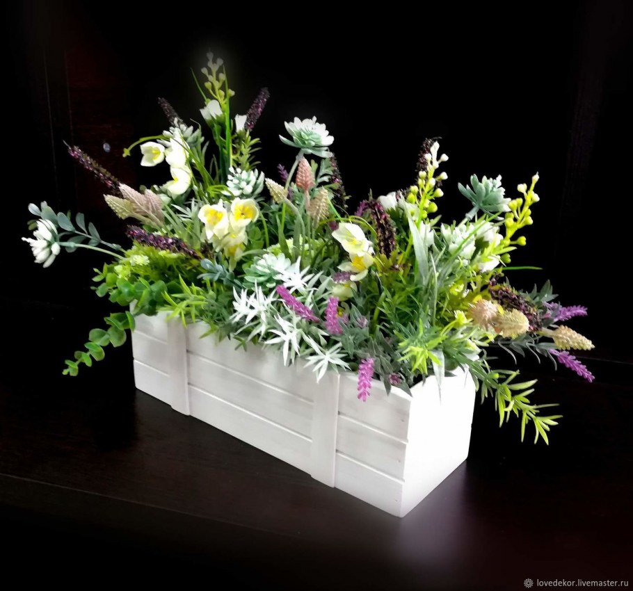 Дизайнерские композиции из искусственных цветов