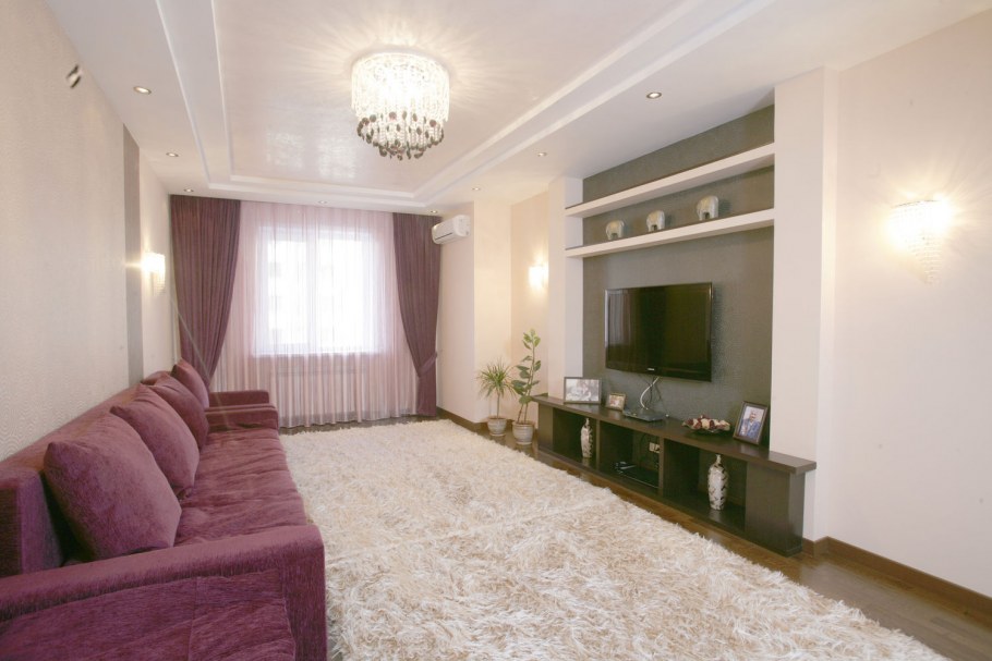 Интерьер зала в квартире Тобольской серии