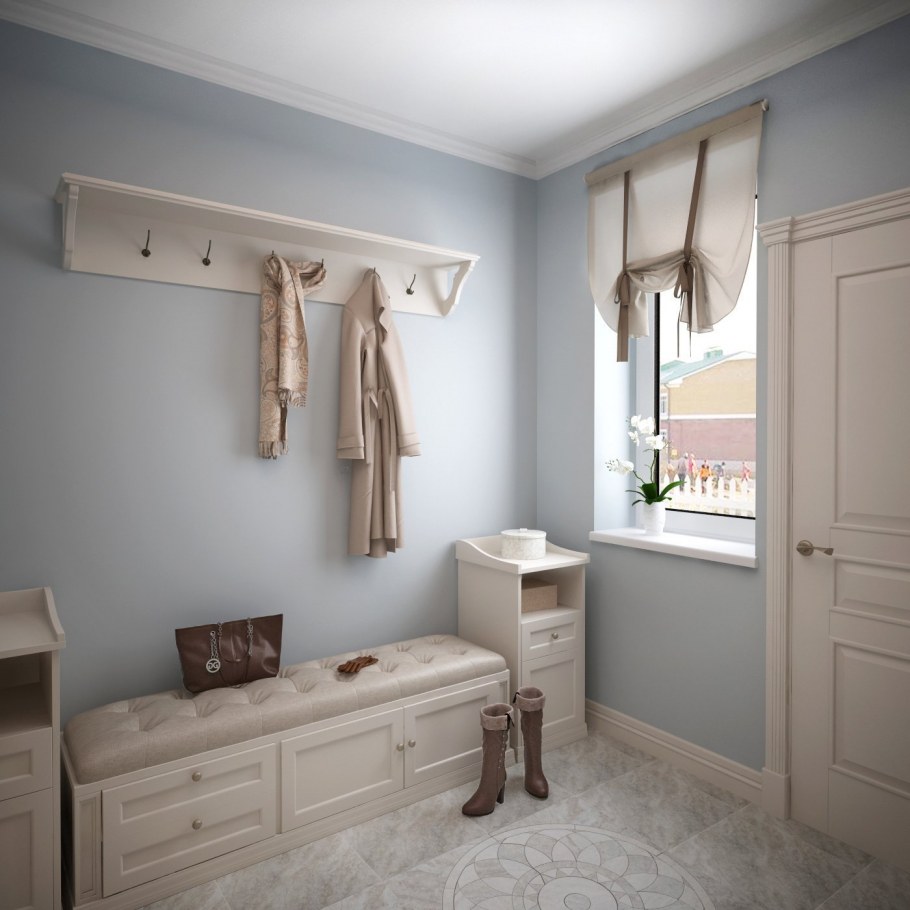 Уютная прихожая в частном доме