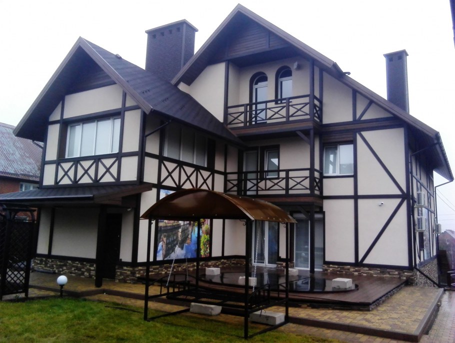 Фасад в австрийском стиле