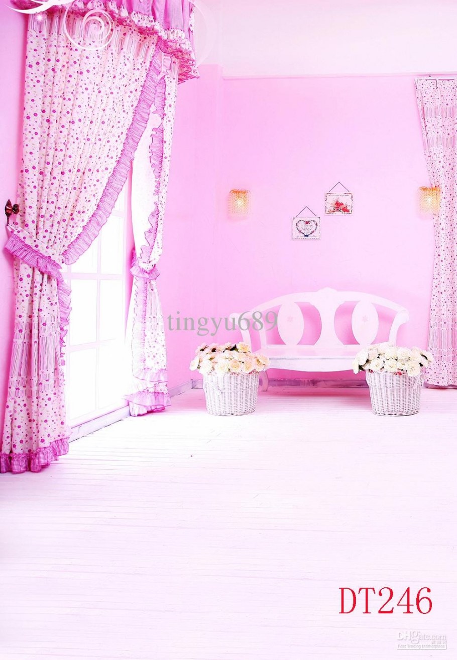 Разные обои в детской