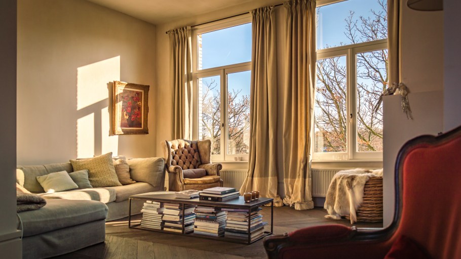 Свет из окна