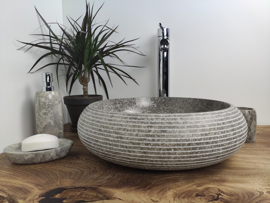 Раковина из мрамора