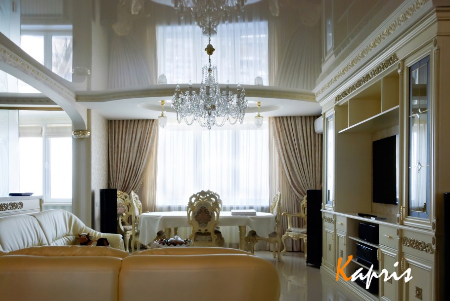 Двухуровневый потолок классика