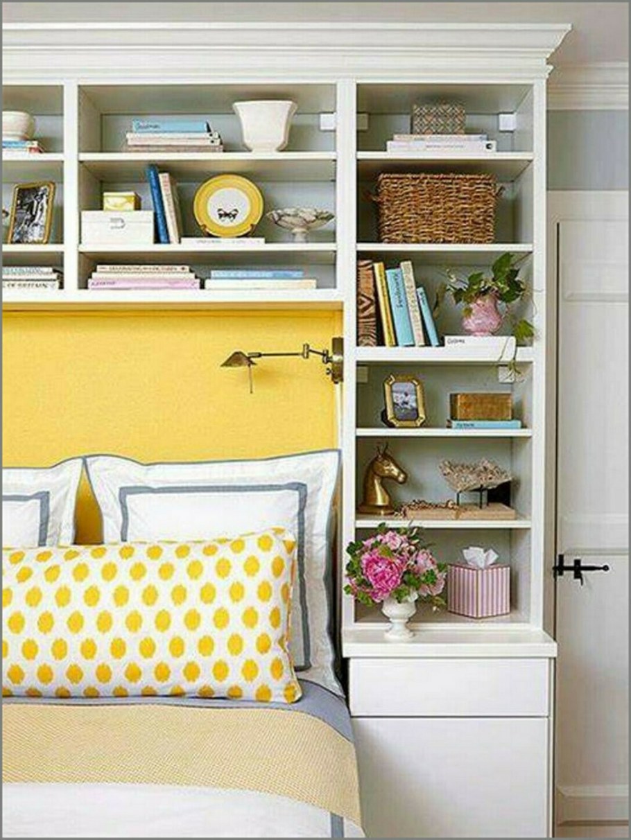 Шкафчики над кроватью