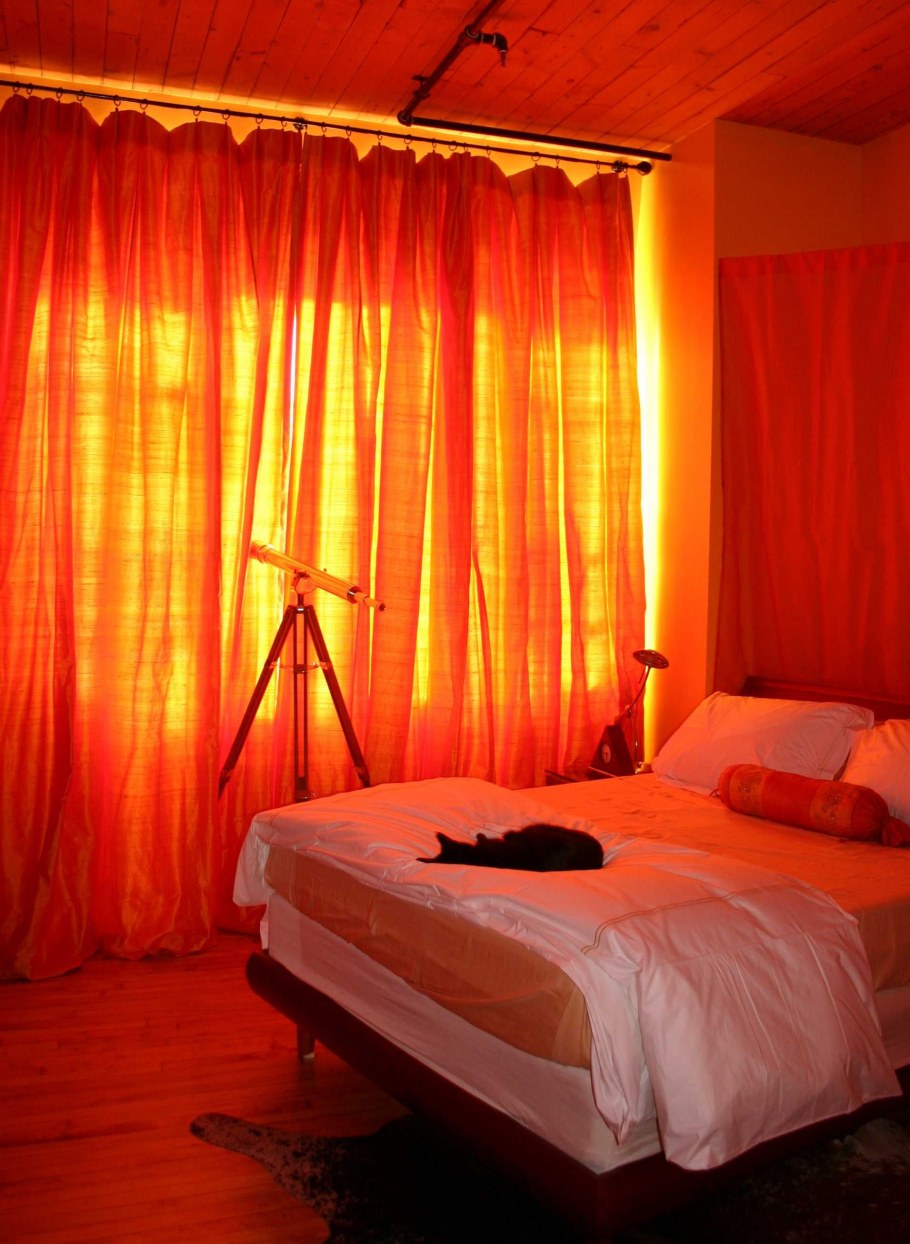 Оранжевый в интерьере