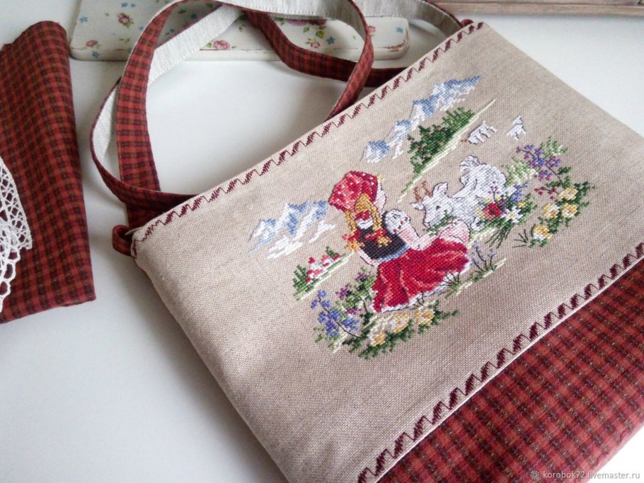 Красивые подушки