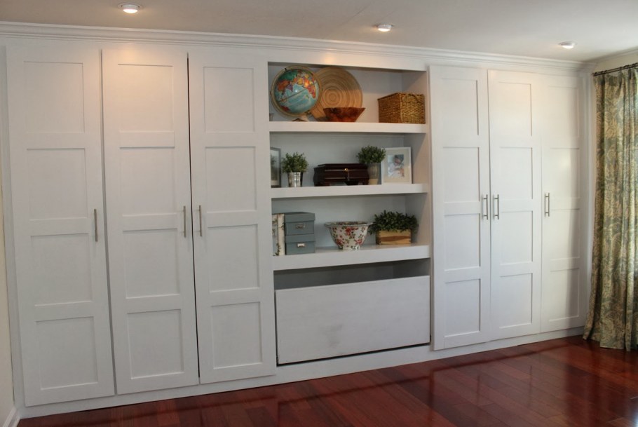 Икеа ПАКС встроенный в нишу