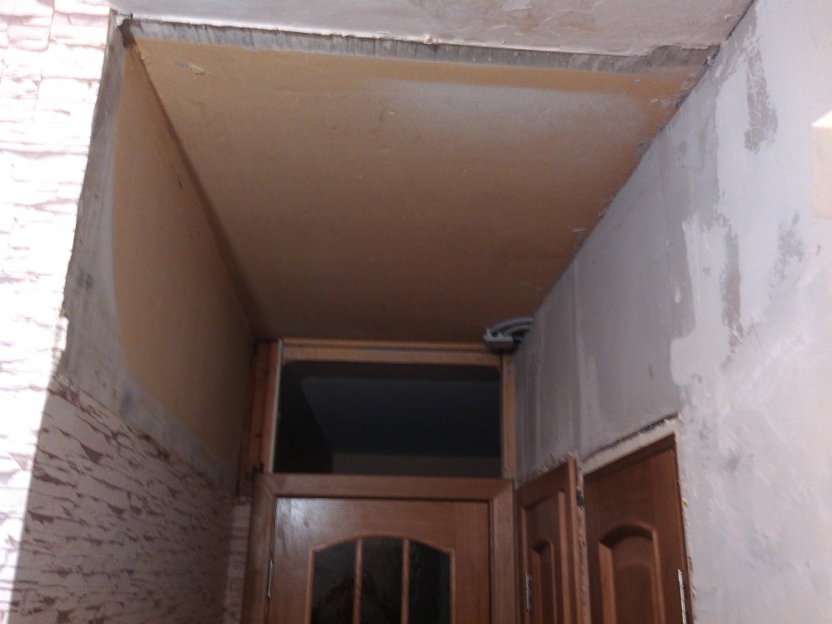 Демонтаж антресолей в коридоре