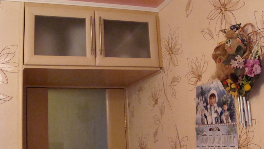 Антресоль на кухне над дверью